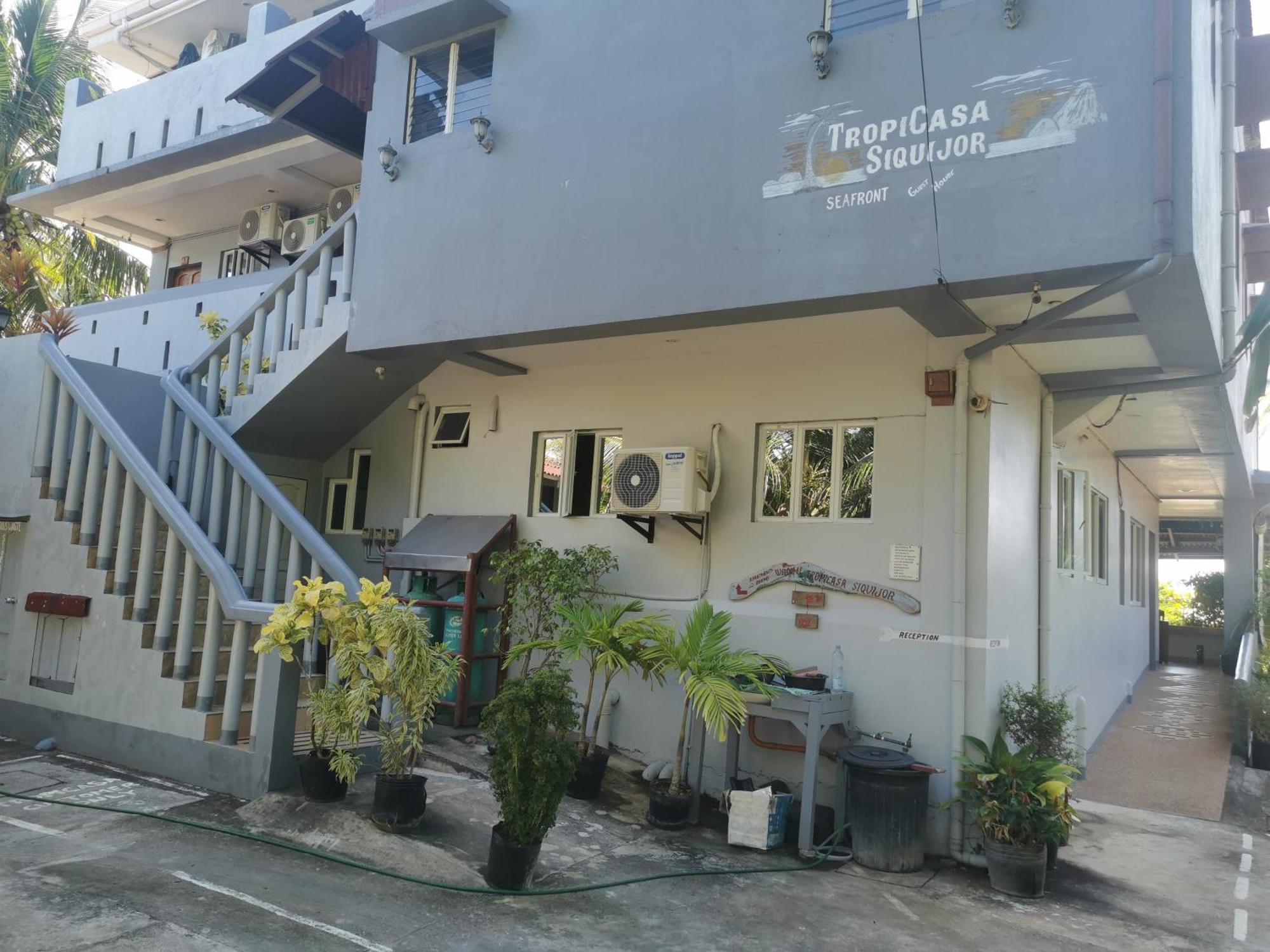 Tropicasa Siquijor Seafront Guest House Solangon Esterno foto